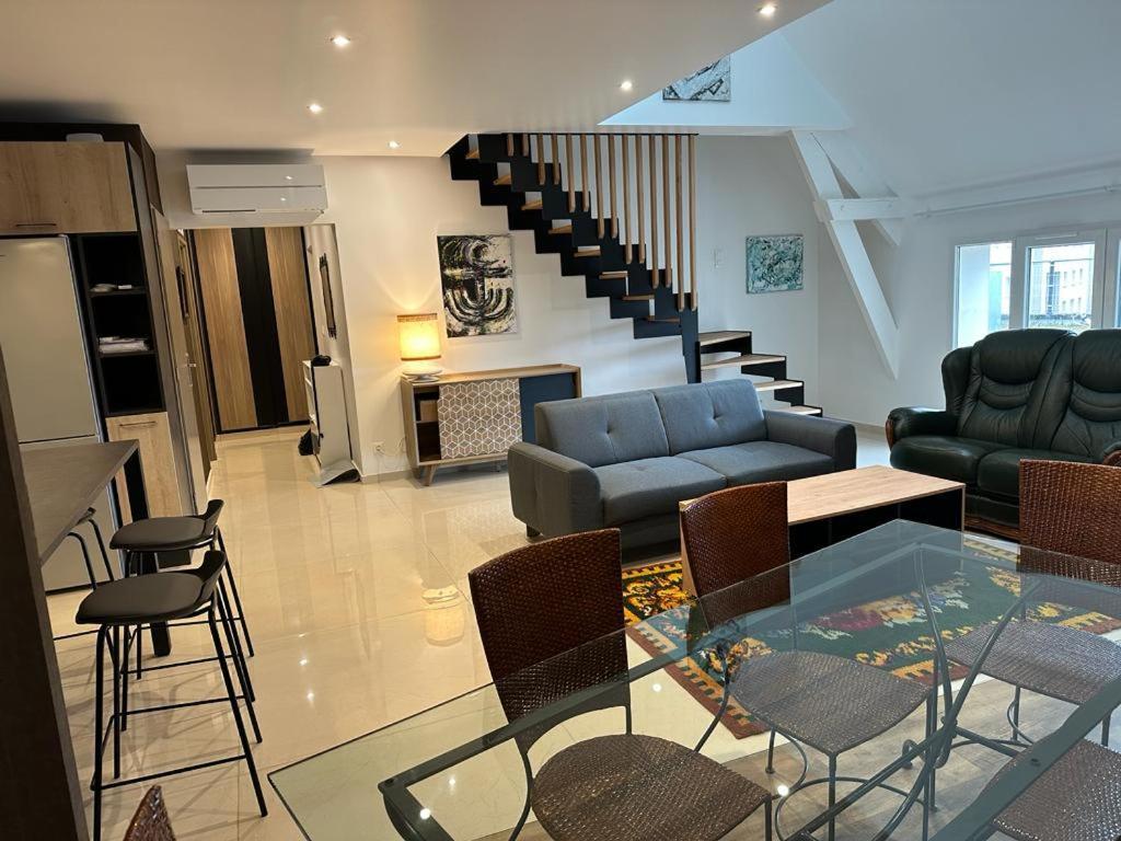 Spacious Flat Close To The Railway Station Troyes Kültér fotó