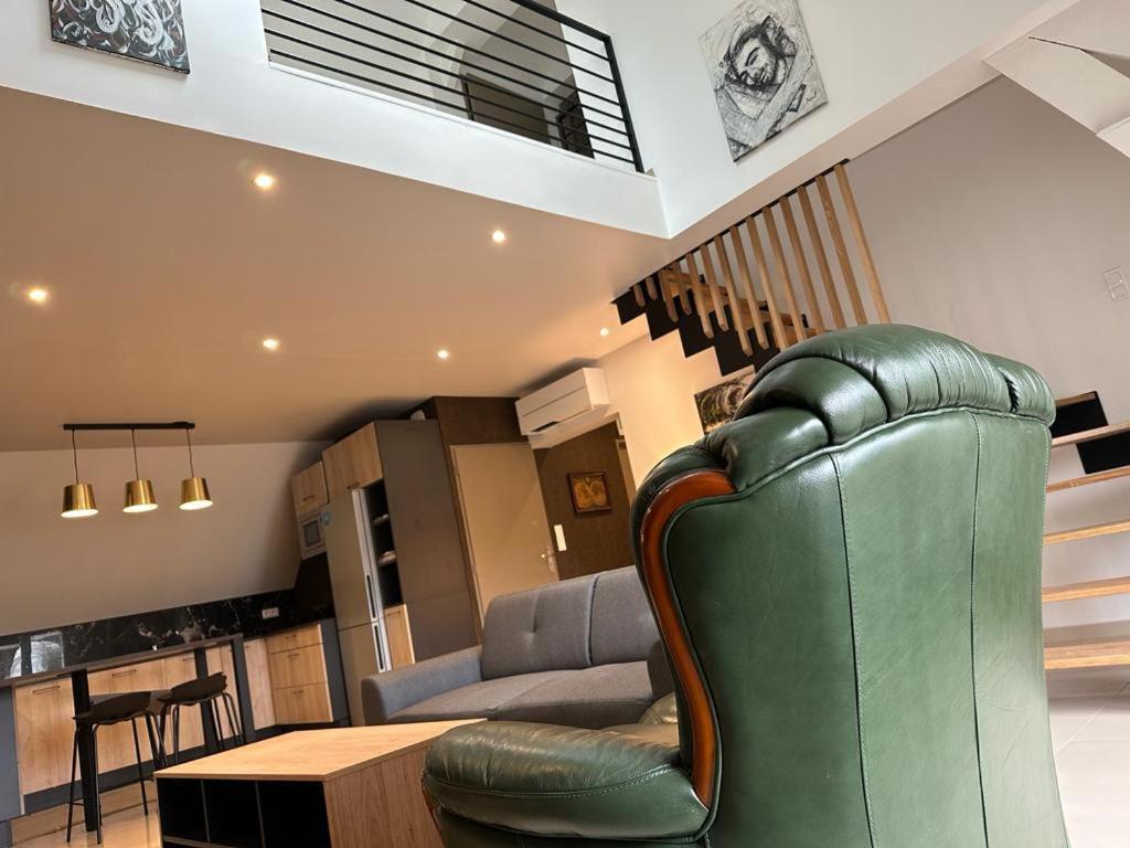 Spacious Flat Close To The Railway Station Troyes Szoba fotó