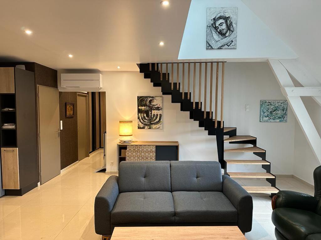 Spacious Flat Close To The Railway Station Troyes Szoba fotó